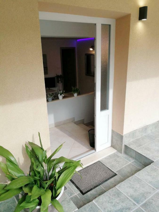 Apartman Unka Metković Esterno foto